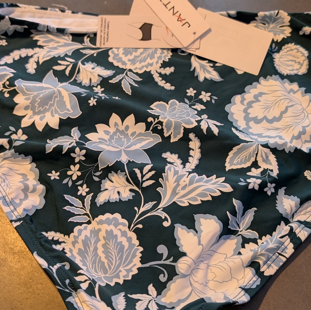Jantzen Dashgreen swim bottoms size 14